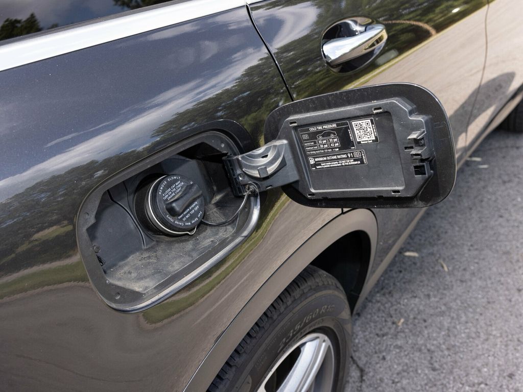 2022 Mercedes-Benz GLC Pano Roof, Surround View System, Premium/Multimedia - 22914409 - 62