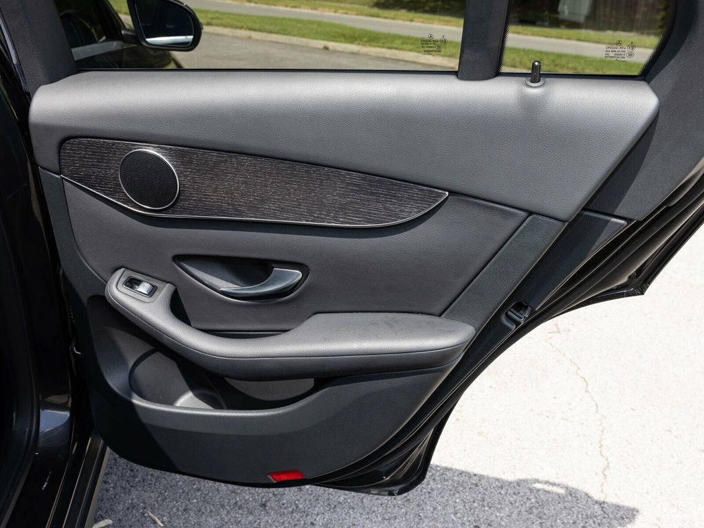 2022 Mercedes-Benz GLC Pano Roof, Surround View System, Premium/Multimedia - 22914409 - 63