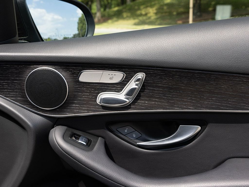 2022 Mercedes-Benz GLC Pano Roof, Surround View System, Premium/Multimedia - 22914409 - 67