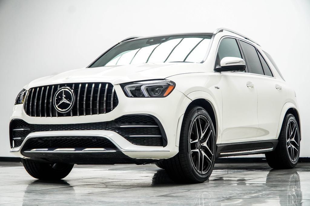 Mercedes-Benz AMG GLE 53 photo 10