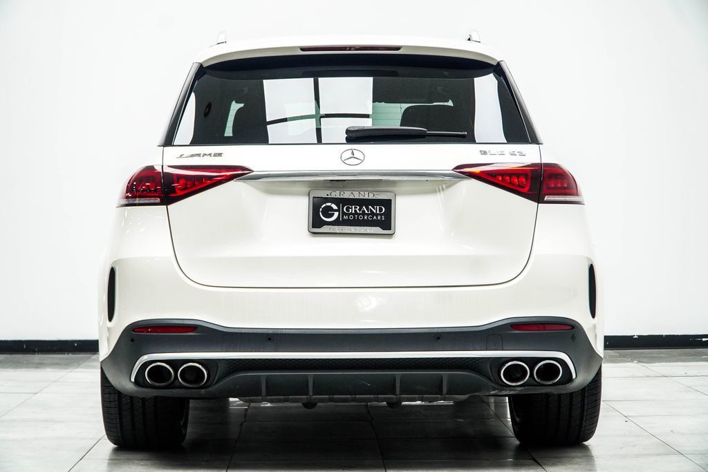 Mercedes-Benz AMG GLE 53 photo 13