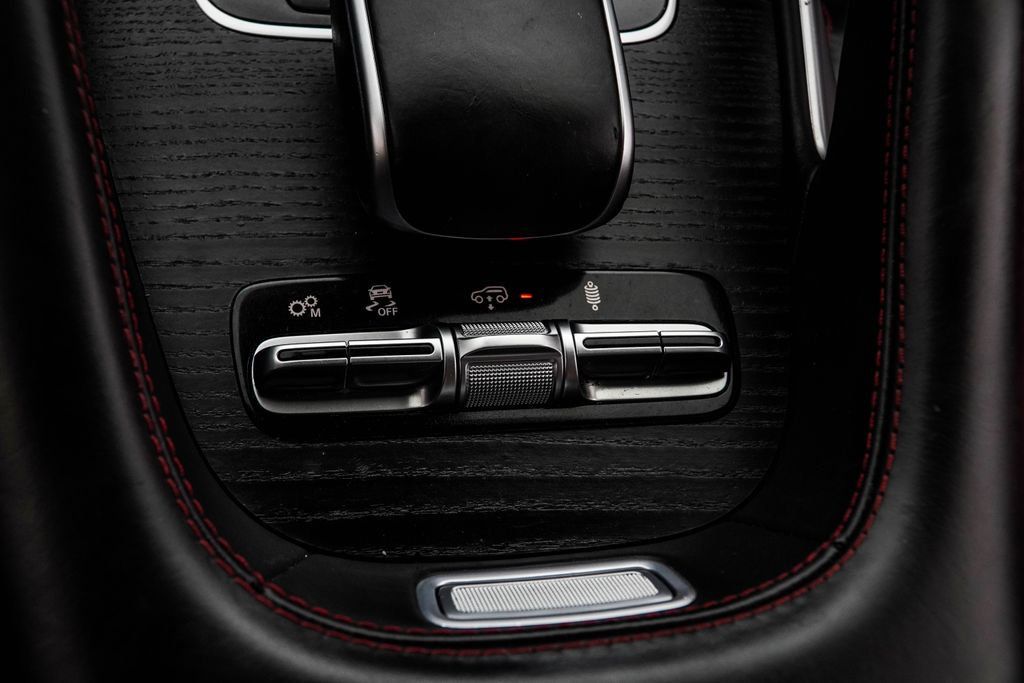 Mercedes-Benz AMG GLE 53 photo 22