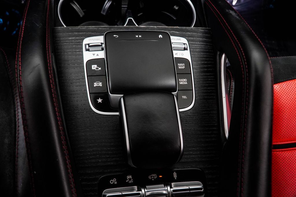 Mercedes-Benz AMG GLE 53 photo 23