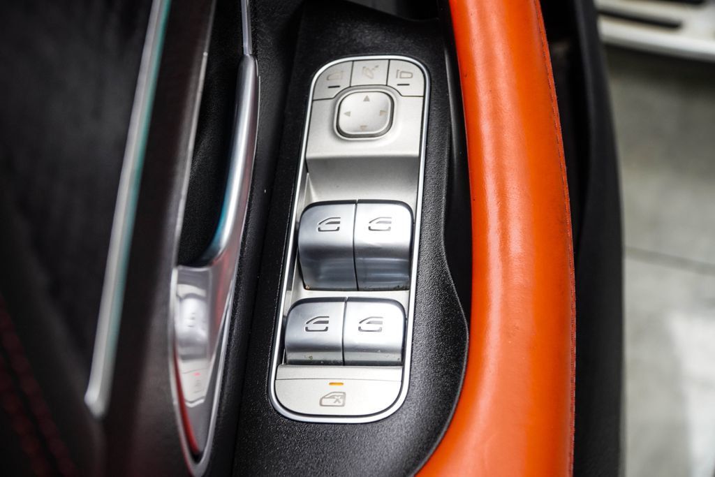 Mercedes-Benz AMG GLE 53 photo 41