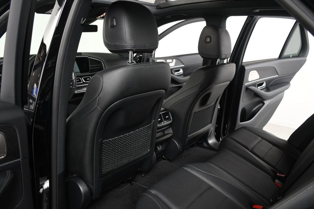 Mercedes-Benz GLE photo 31