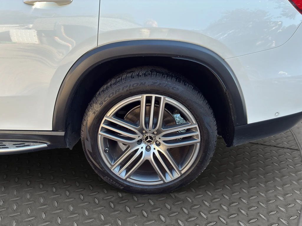 2022 Mercedes-Benz GLS CLEAN CARFAX, NAVIGATION, PANO ROOF, WOODGRAIN TRIM, CAPT CHAIRS - 23080895 - 26