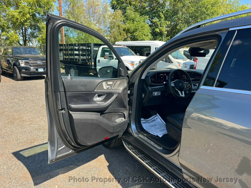 2022 Mercedes Benz GLS 450 4MATIC photo 15