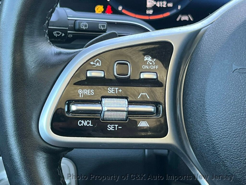 2022 Mercedes Benz GLS 450 4MATIC photo 23