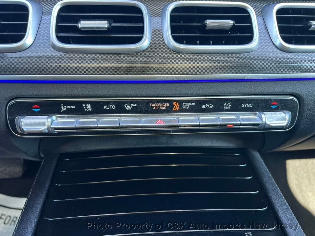 2022 Mercedes Benz GLS 450 4MATIC photo 29
