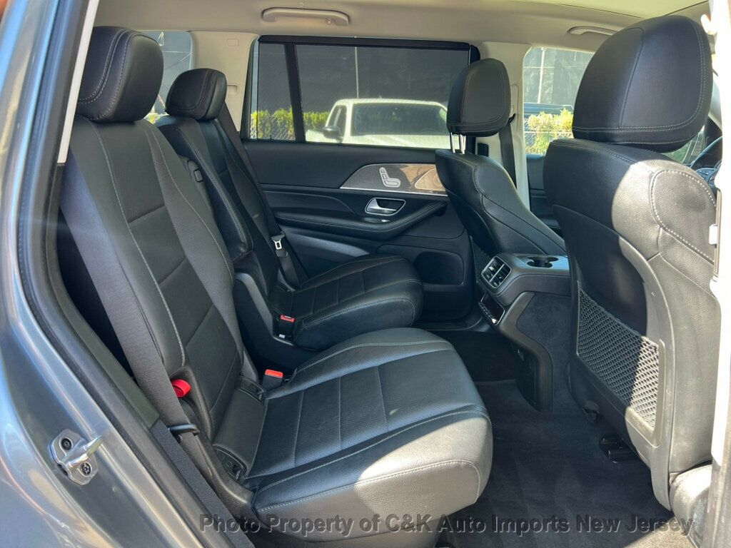 2022 Mercedes Benz GLS 450 4MATIC photo 39