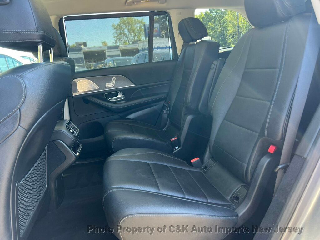 2022 Mercedes Benz GLS 450 4MATIC photo 43