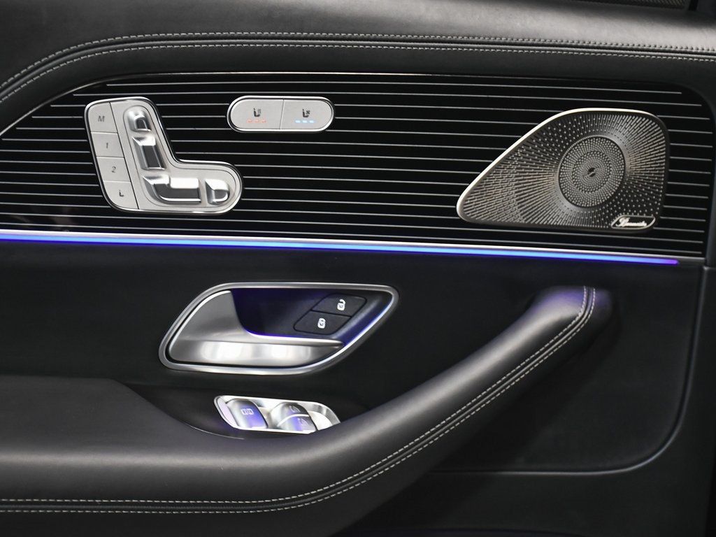2022 Mercedes Benz GLS 600 4MATIC Maybach photo 15