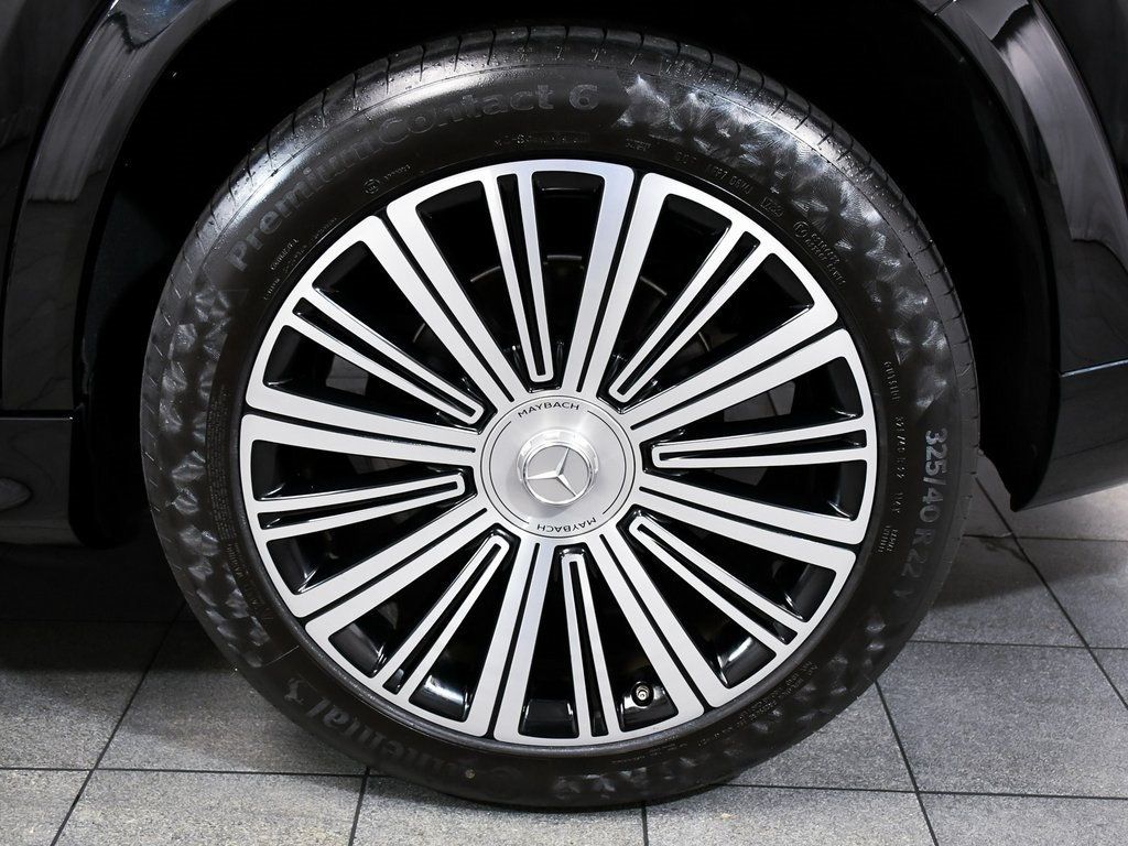 2022 Mercedes Benz GLS 600 4MATIC Maybach photo 9