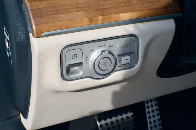 2022 Mercedes-Benz GLS MSRP$91800/DriverAssistancePkgPlus/2ndRowCaptains/NAV - 22994103 - 34