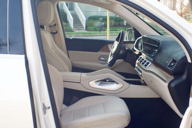 2022 Mercedes-Benz GLS MSRP$91800/DriverAssistancePkgPlus/2ndRowCaptains/NAV - 22994103 - 44