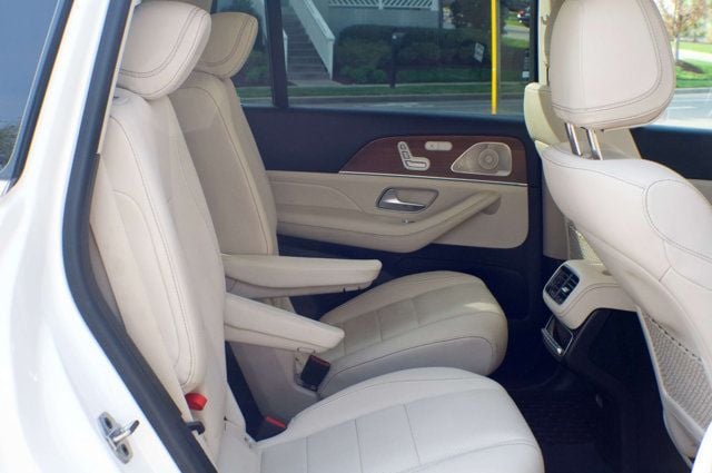 2022 Mercedes-Benz GLS MSRP$91800/DriverAssistancePkgPlus/2ndRowCaptains/NAV - 22994103 - 52