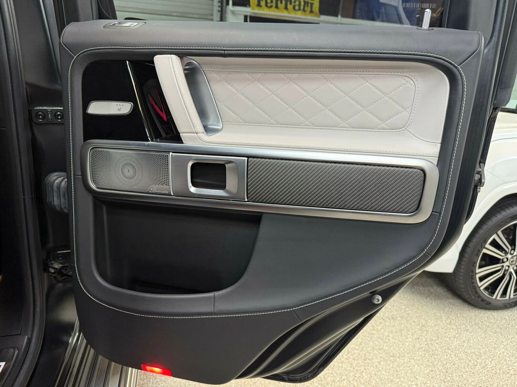 2022 Mercedes-Benz G-Class AMG Night Pkg Plus/Exclusive InteriorPlusPkg/AMG Carbon Trim - 23056082 - 35