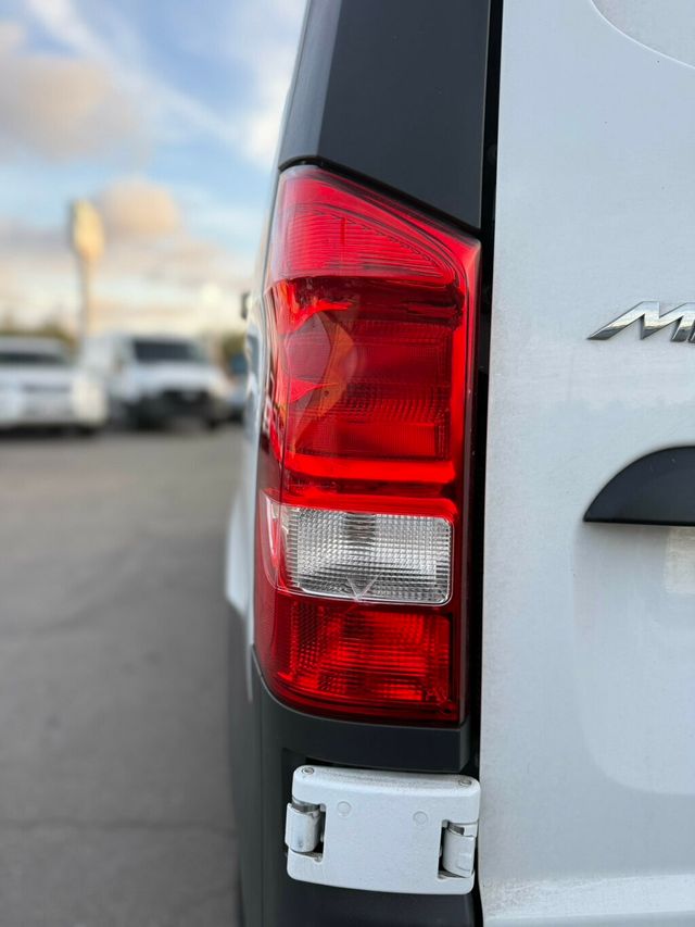 2022 Mercedes-Benz Metris Cargo Van Metris Cargo Van Standard Roof 126" Wheelbase - 22982503 - 24