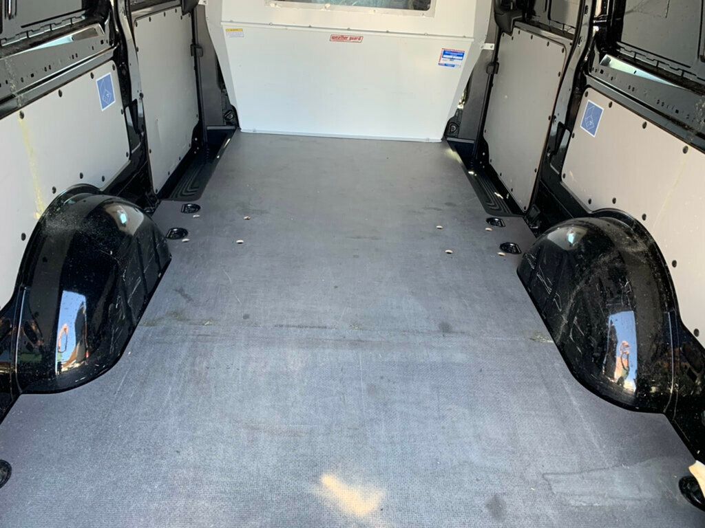 2022 Mercedes-Benz Metris Cargo Van Metris Cargo Van Standard Roof 135" Wheelbase 1-Owner - 22980470 - 12