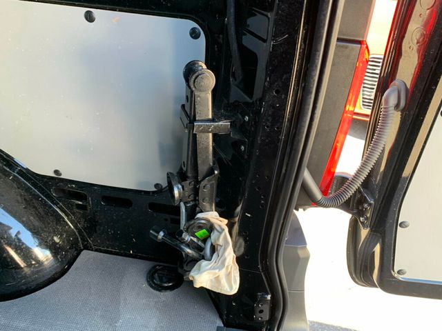 2022 Mercedes-Benz Metris Cargo Van Metris Cargo Van Standard Roof 135" Wheelbase 1-Owner - 22980470 - 14