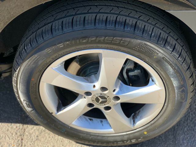 2022 Mercedes-Benz Metris Cargo Van Metris Cargo Van Standard Roof 135" Wheelbase 1-Owner - 22980470 - 33