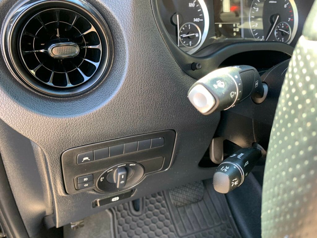 2022 Mercedes-Benz Metris Cargo Van Metris Cargo Van Standard Roof 135" Wheelbase 1-Owner - 22980470 - 46