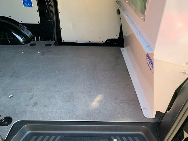 2022 Mercedes-Benz Metris Cargo Van Metris Cargo Van Standard Roof 135" Wheelbase 1-Owner - 22980470 - 4