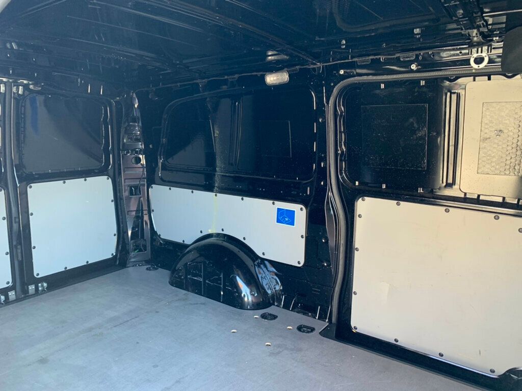 2022 Mercedes-Benz Metris Cargo Van Metris Cargo Van Standard Roof 135" Wheelbase 1-Owner - 22980470 - 5