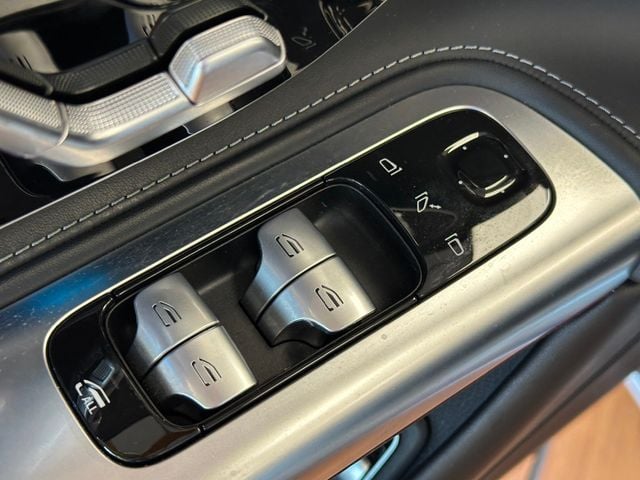 2022 Mercedes-Benz SL AMG SL 55 Roadster - 23022912 - 16