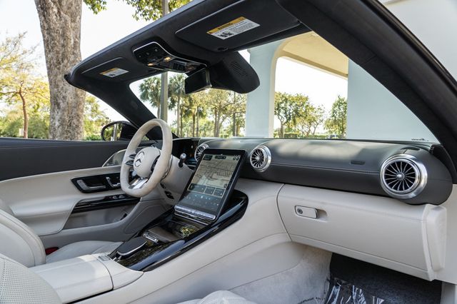 2022 Mercedes-Benz SL AMG SL 55 Roadster - 22999209 - 23