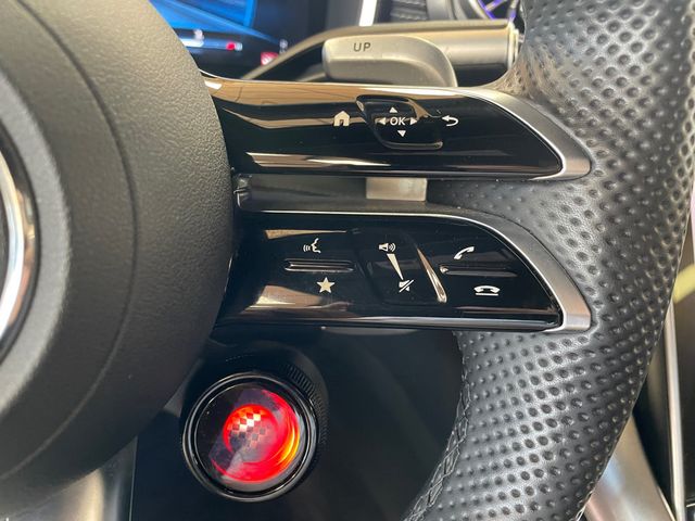 2022 Mercedes-Benz SL AMG SL 63 Roadster - 23101685 - 32
