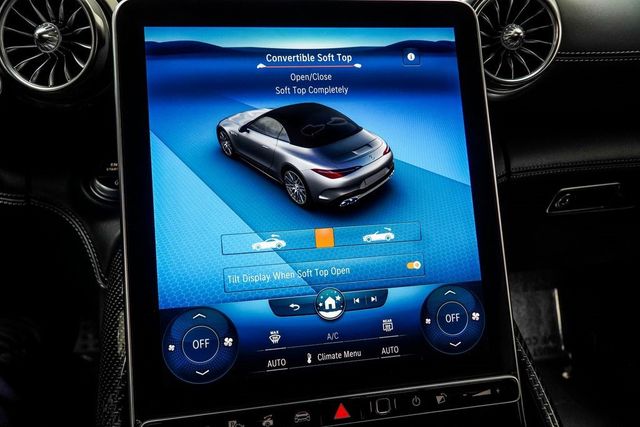 2022 Mercedes-Benz SL AMG SL 63 Roadster - 22961108 - 32