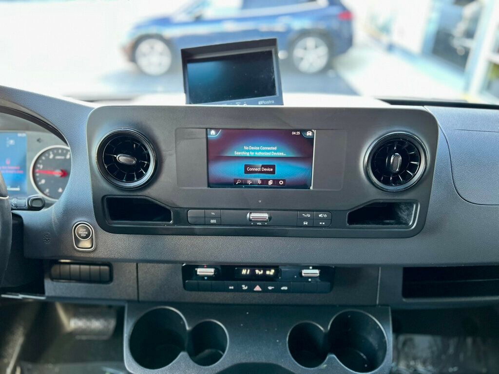 2022 Mercedes-Benz Sprinter Cab Chassis 3500XD Standard Roof V6 170" - 22935669 - 18