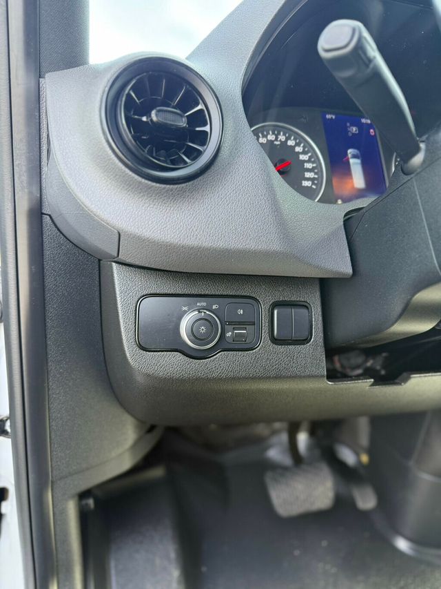 2022 Mercedes-Benz Sprinter Cargo Van 1500 Standard Roof I4 144" RWD - 22985638 - 16