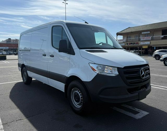 2022 Mercedes-Benz Sprinter Cargo Van 1500 Standard Roof I4 144" RWD - 22985638 - 2