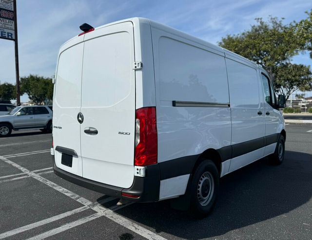 2022 Mercedes-Benz Sprinter Cargo Van 1500 Standard Roof I4 144" RWD - 22985638 - 3