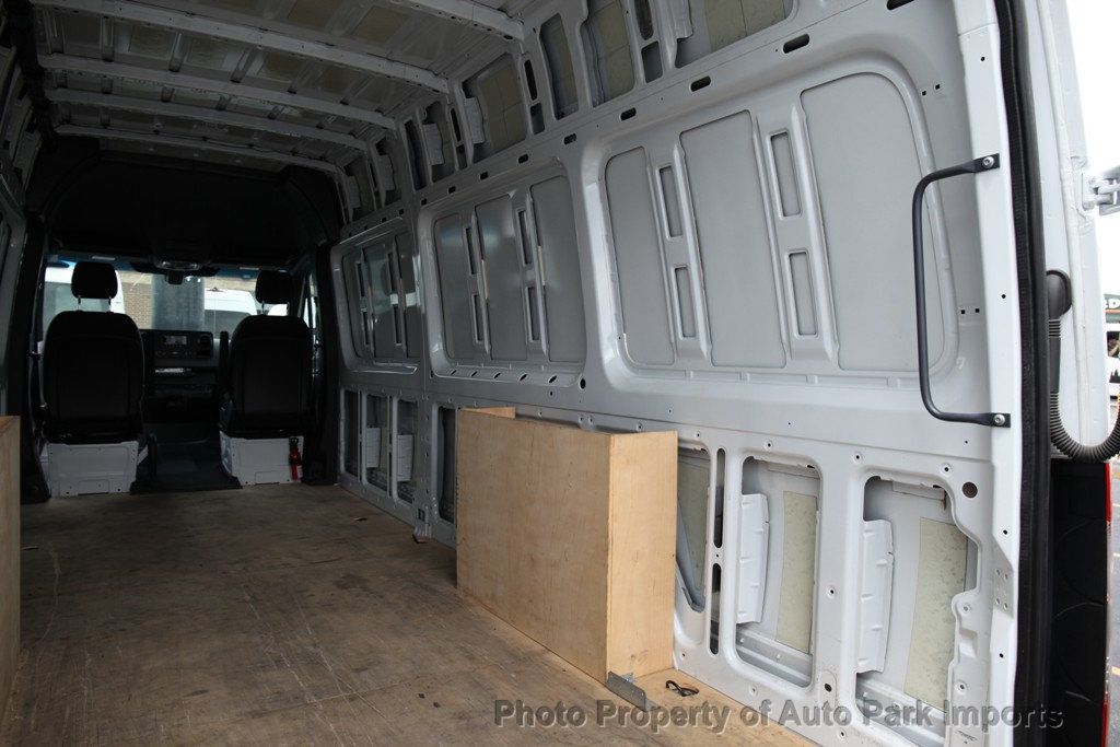 2022 Mercedes-Benz Sprinter Cargo Van 2500 High Roof I4 170" RWD - 21984986 - 16