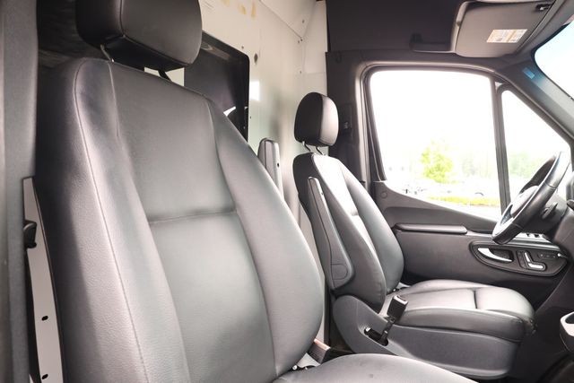 2022 Mercedes-Benz Sprinter Cargo Van 2500 High Roof V6 170" 4WD - 23032650 - 26