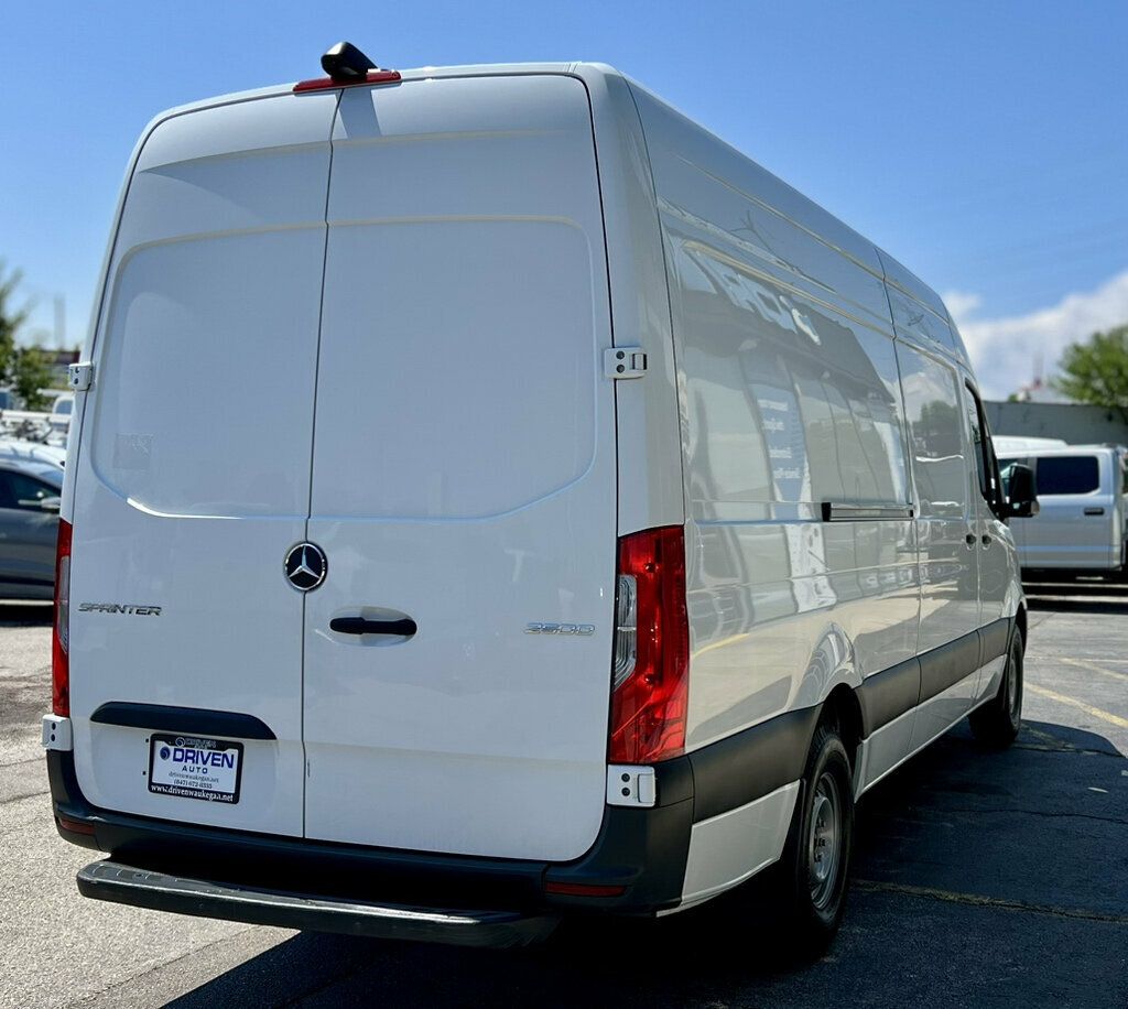 2022 Mercedes-Benz Sprinter Cargo Van 2500 High Roof V6 170" RWD - 23053950 - 4