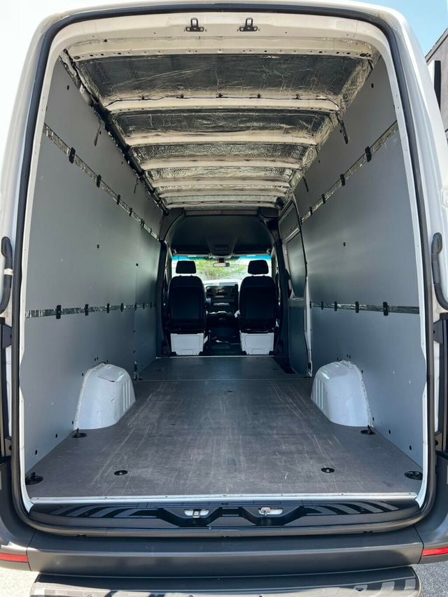 2022 Mercedes-Benz Sprinter Cargo Van 2500 High Roof V6 170" RWD - 23053950 - 7