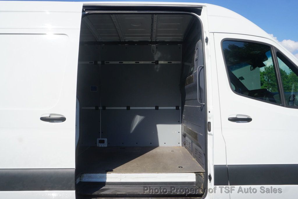 2022 Mercedes-Benz Sprinter Cargo Van 2500 High Roof V6 170" RWD - 23063525 - 9
