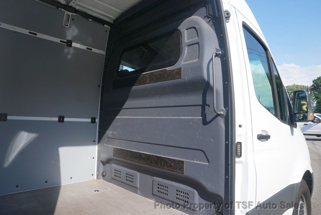 2022 Mercedes-Benz Sprinter Cargo Van 2500 High Roof V6 170" RWD - 23063525 - 10