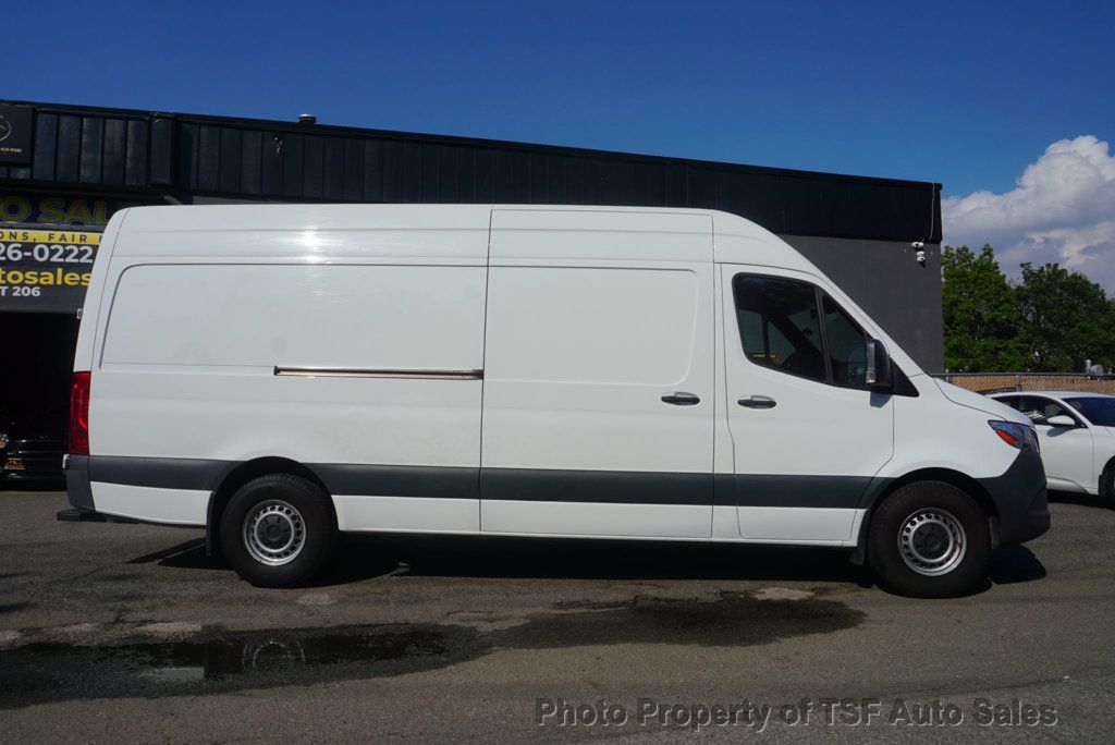 2022 Mercedes-Benz Sprinter Cargo Van 2500 High Roof V6 170" RWD - 23063525 - 7