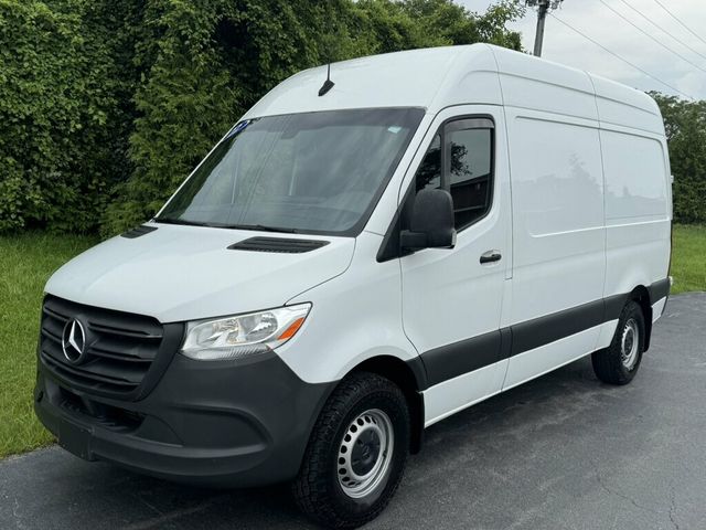 2022 Mercedes-Benz Sprinter Cargo Van 2500 Standard Roof I4 Gas 144" RWD - 23057668 - 1