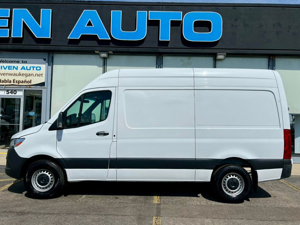 2022 Mercedes-Benz Sprinter Cargo Van 2500 Standard Roof I4 Gas 144" RWD - 23027316 - 1