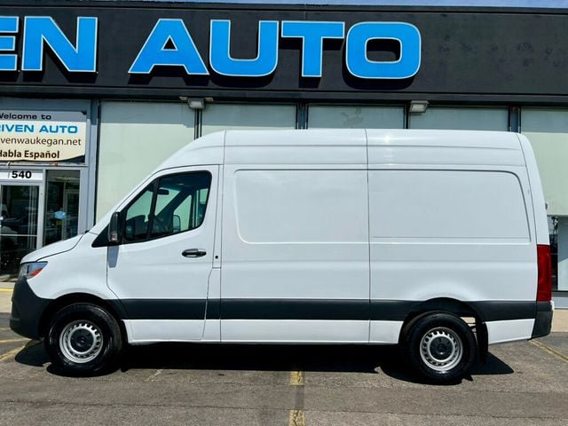 2022 Mercedes-Benz Sprinter Cargo Van 2500 Standard Roof I4 Gas 144" RWD - 23027316 - 1