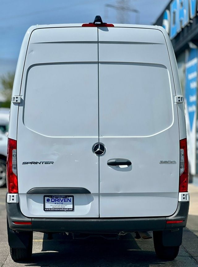 2022 Mercedes-Benz Sprinter Cargo Van 2500 Standard Roof I4 Gas 144" RWD - 23027316 - 27