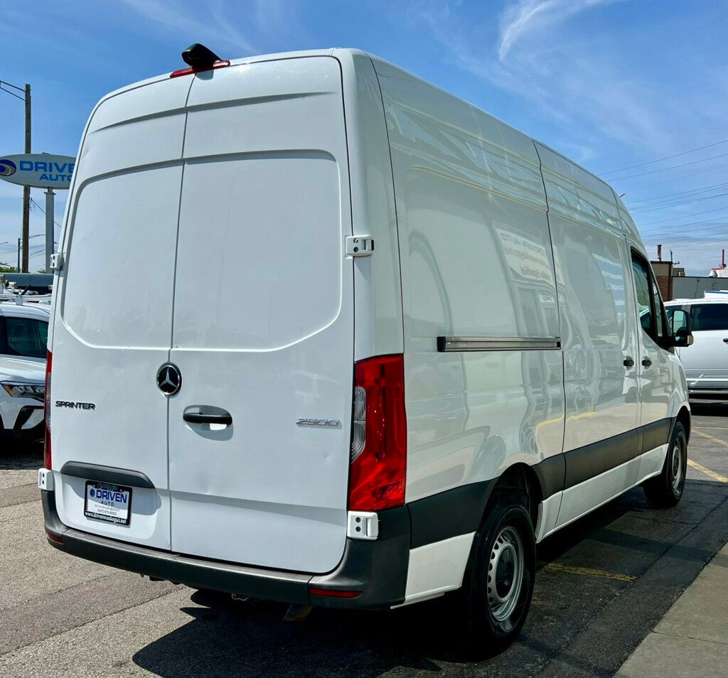 2022 Mercedes-Benz Sprinter Cargo Van 2500 Standard Roof I4 Gas 144" RWD - 23027316 - 28