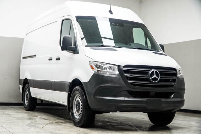 2022 Mercedes-Benz Sprinter Cargo Van 2500 Standard Roof I4 Gas 144" RWD - 23053198 - 4