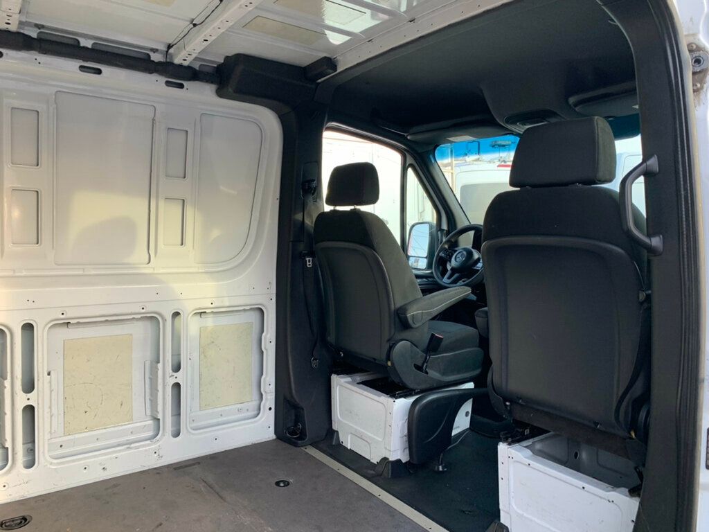 2022 Mercedes-Benz Sprinter Cargo Van 2500 Standard Roof V6 144" RWD - 22978039 - 11
